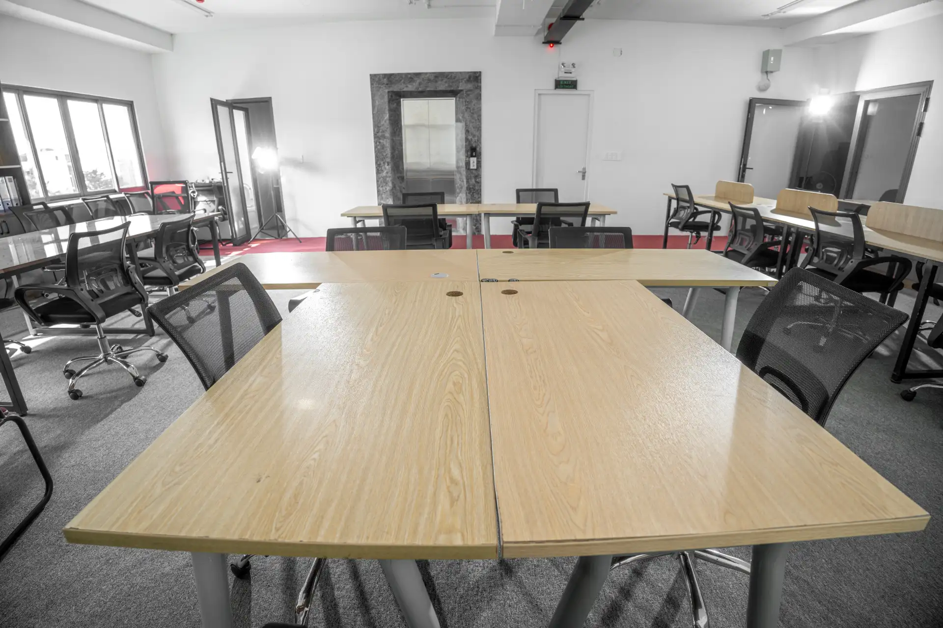 Lầu 3 - Tòa nhà iTechBlack